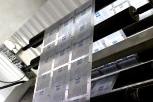 Як працює процес порізки плівки: точність та індивідуальність